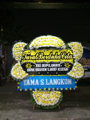 Papan Bunga Duka di Logandeng