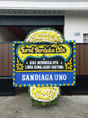 Papan Bunga Duka di Logandeng